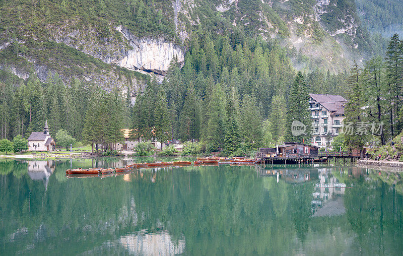 Pragser Wildsee, Lake Prags, Lake Braies, Dolomites，南蒂罗尔，意大利